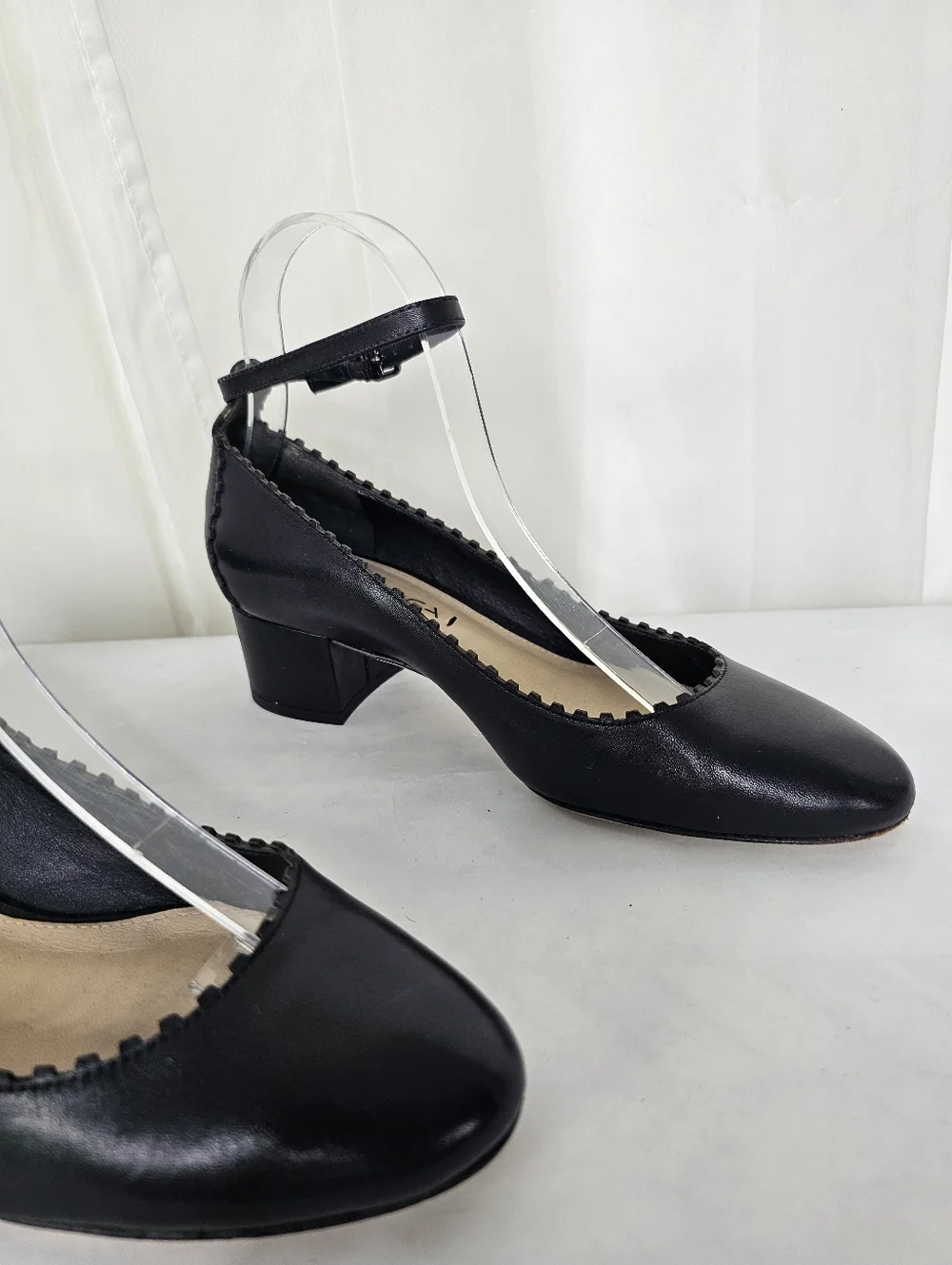 Via Spiga Dionne Black Leather Scalloped Block Heel Ankle Strap Pumps 6.5